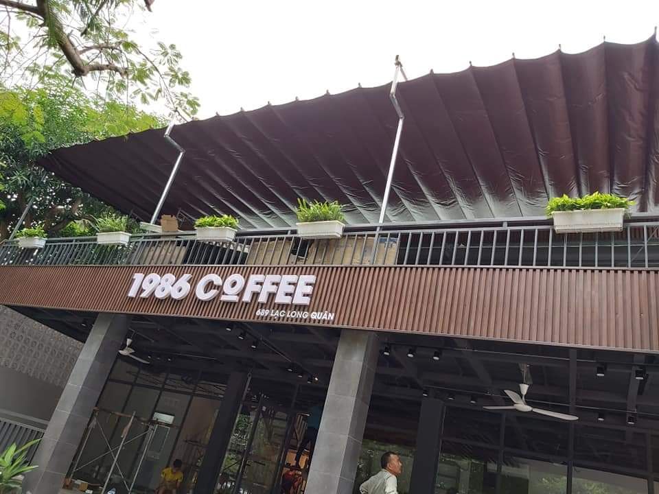 mái bạt xếp quán cafe