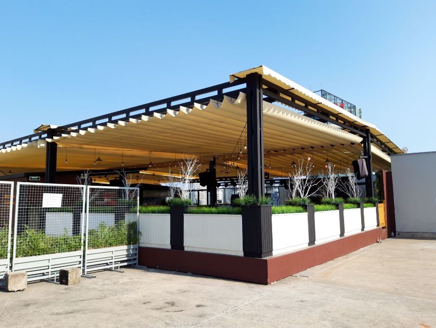 mái bạt xếp quán cafe