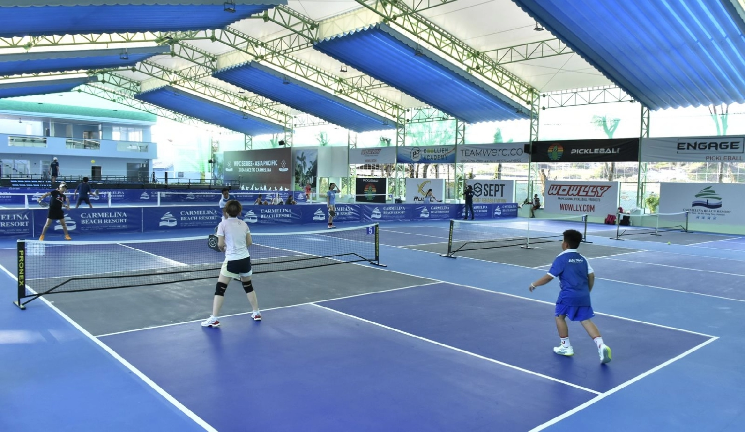 Mái Bạt Che Sân Thể Thao Pickleball, Bạt Kéo Sân Chơi Giá Rẻ